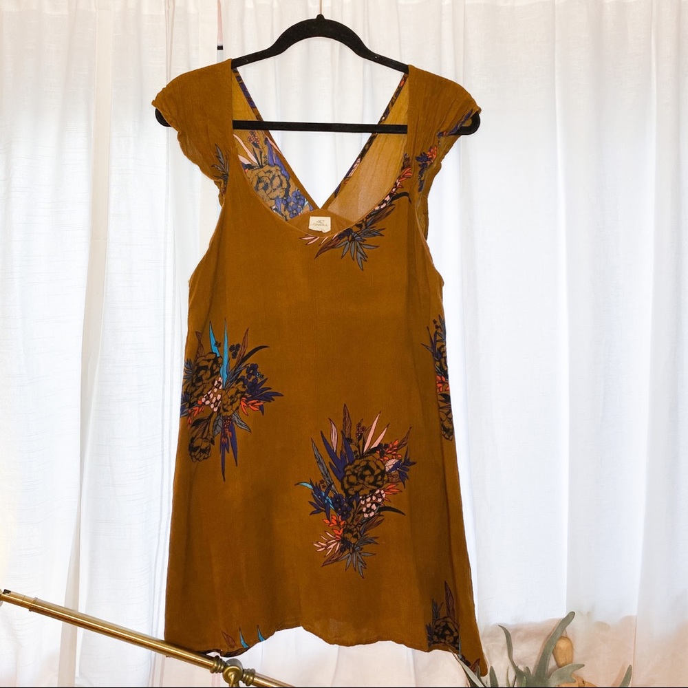 O’Neill Maggie V-Back flutter sleeve mini dress